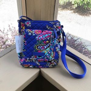 ⚡️Vera Bradley Romantic Paisley Mini Hipster⚡️
